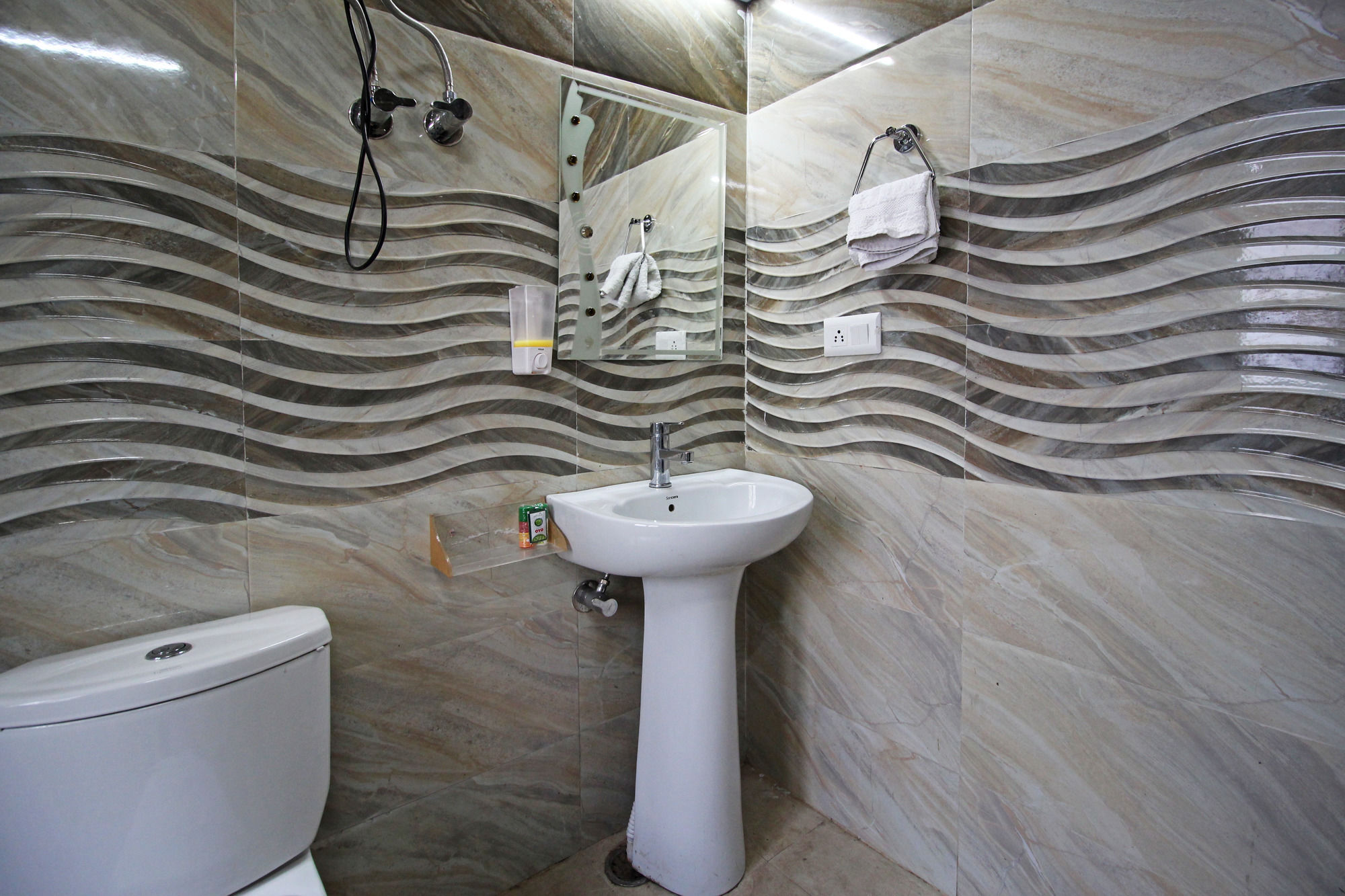 Oyo 5248 Surbee Resorts Массури Экстерьер фото